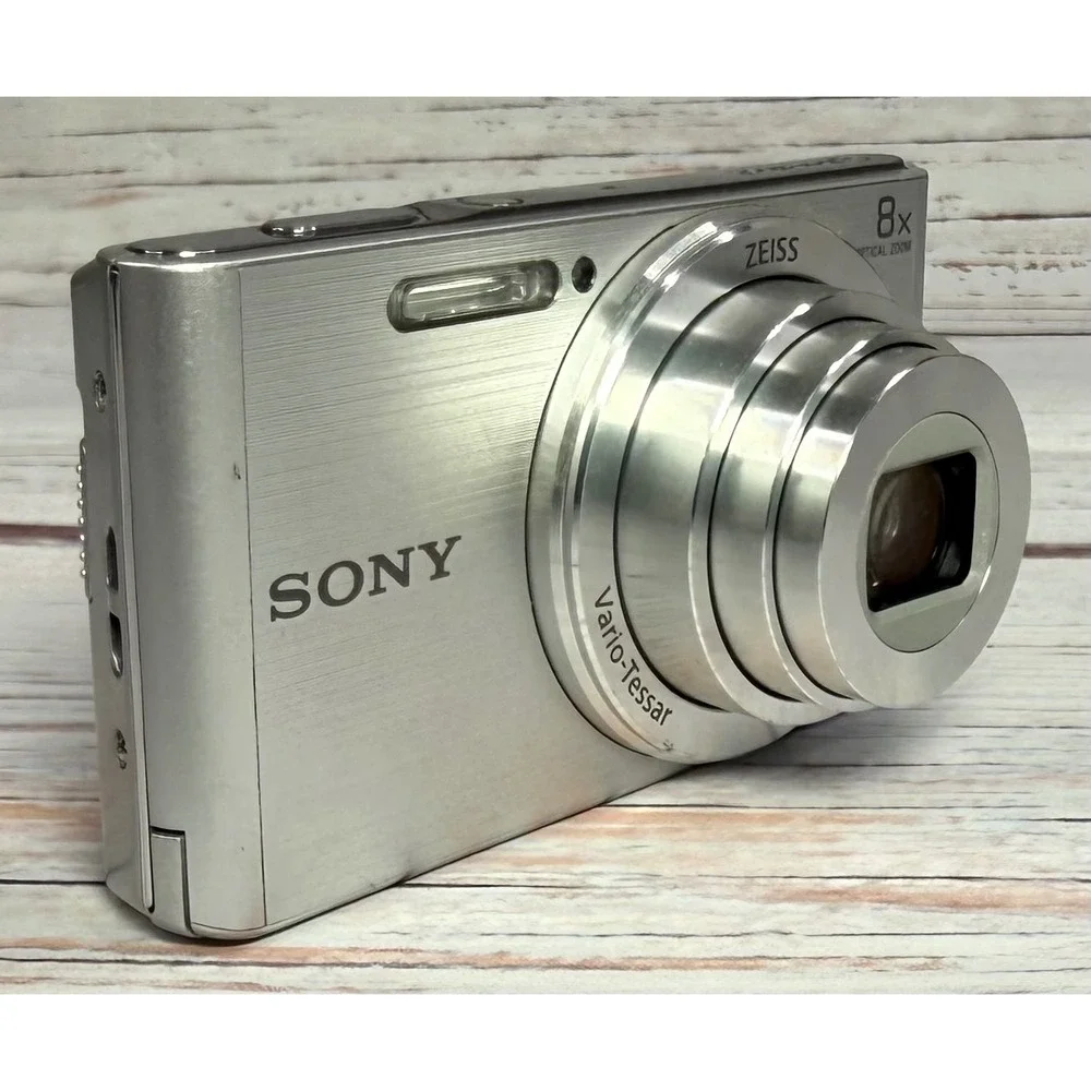 Sony Cyber-shot DSC-W830 Silver Digital Camera 20.1MP 8x Optical Zoom ZEISS Lens